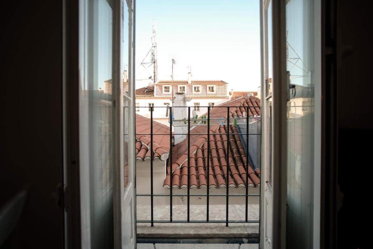 Lisbon Alfama S. Pedro Typical Apartman Kültér fotó